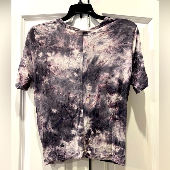 Lululemon shirt - Sz 4 - Picture 2 of 5